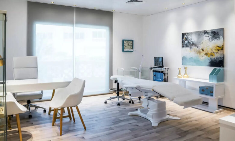 What to Expect During Your First Visit to an Aesthetics Clinic