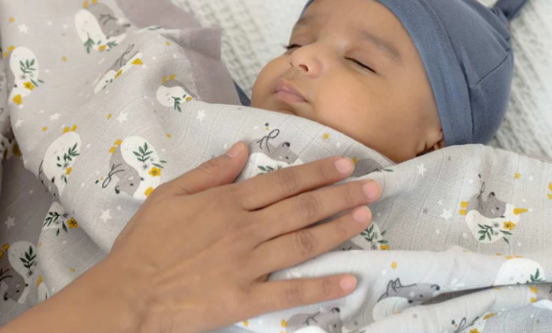 baby swaddle